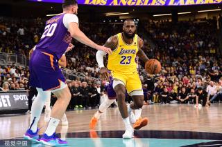 占其三分之 占其三分之